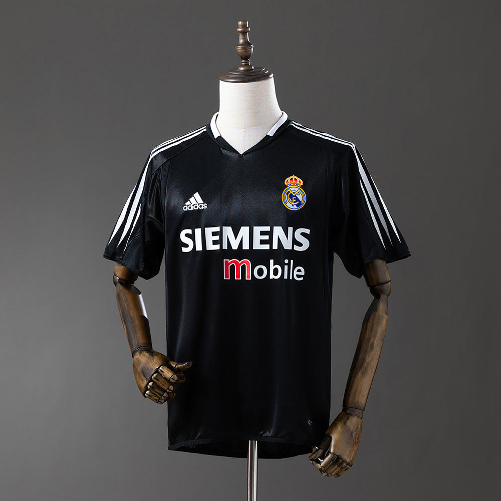 Real Madrid 04-05 Third away Retro Jersey detail