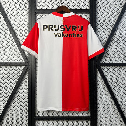25-26  Eindhoven home detail