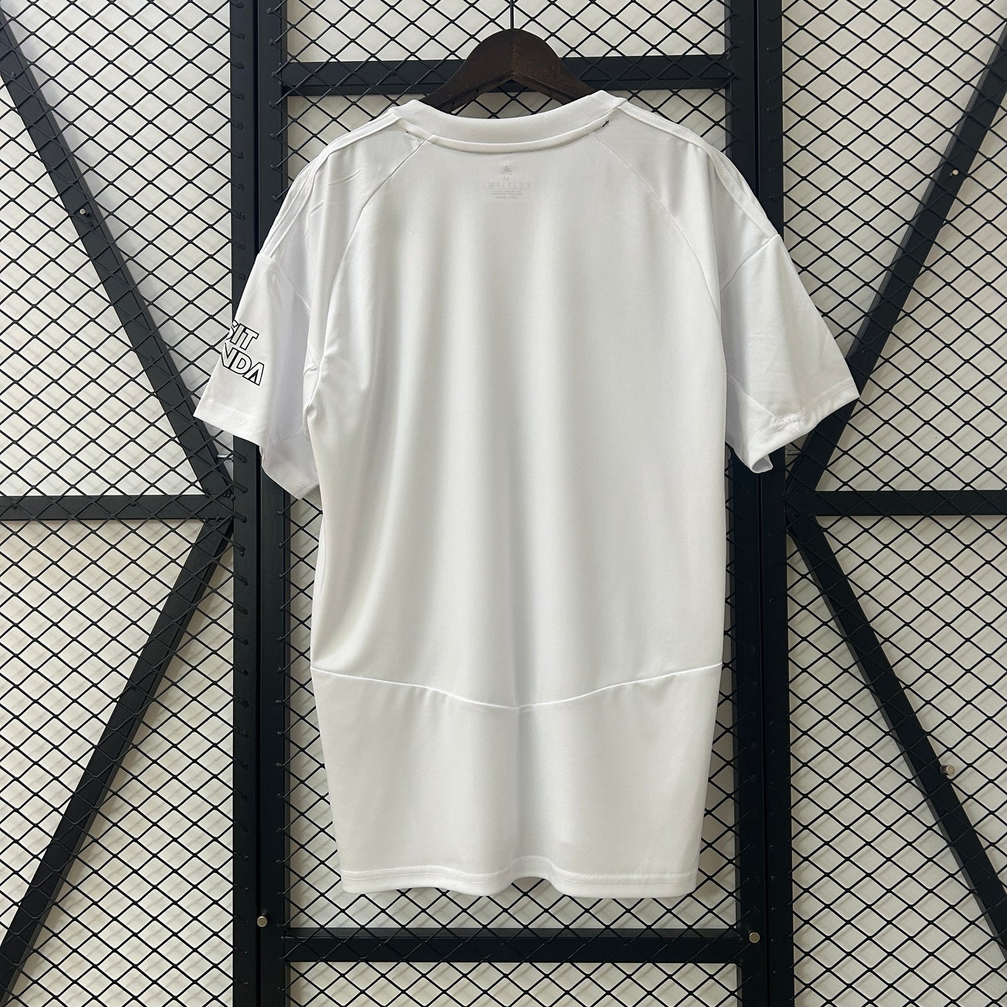 25-26 Arsenal Special Edition White detail