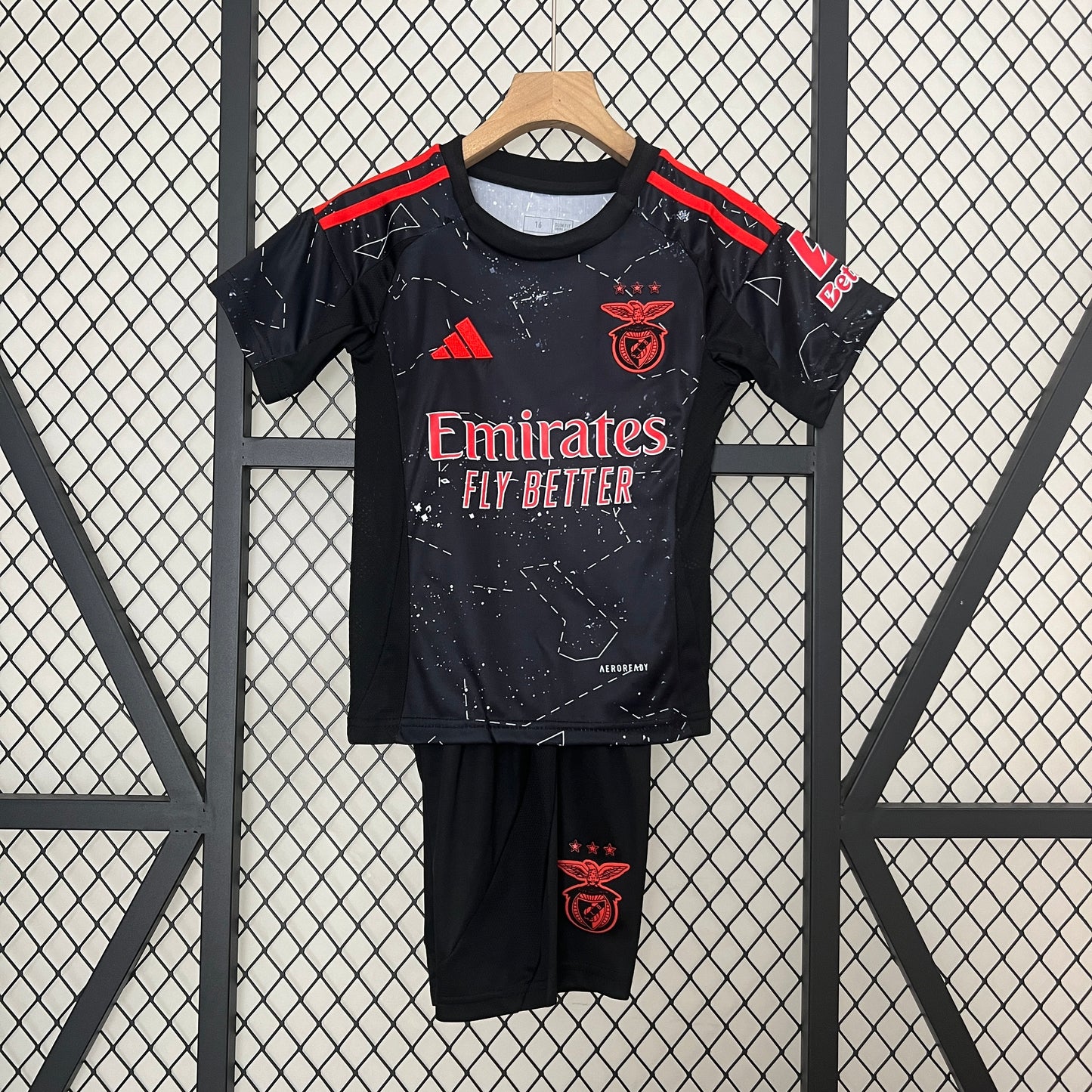 24-25 Kids Benfica away