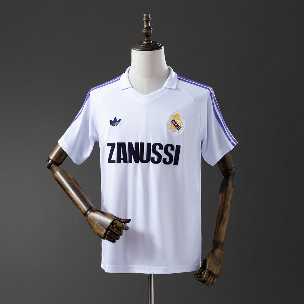 Retro Real Madrid 84-85 home detail