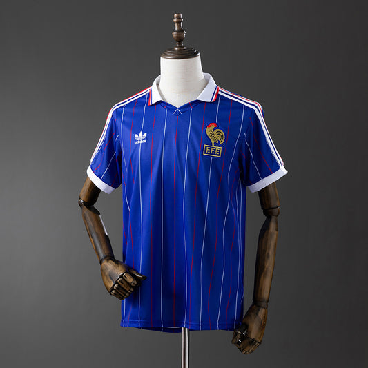 Retro France 1982 home detail