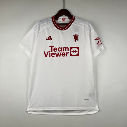 23-24 M-U third away detail