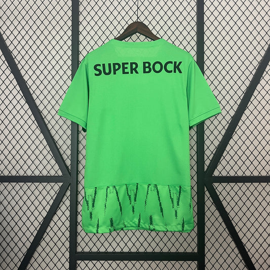 24-25 Sporting Lisbon Third away