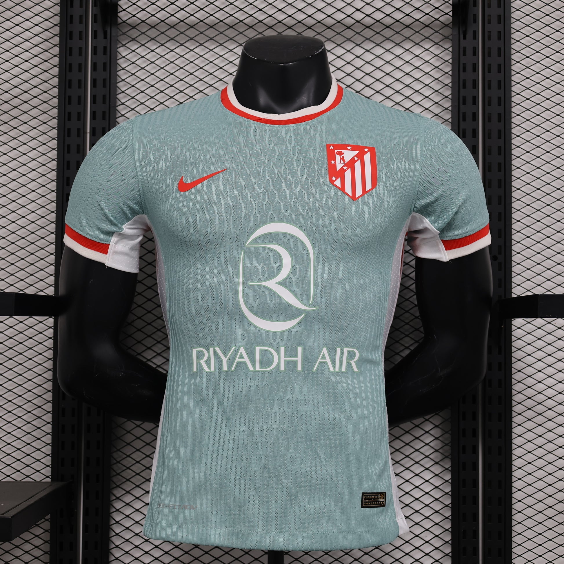 24-25 Players Atletico Madrid Away detail