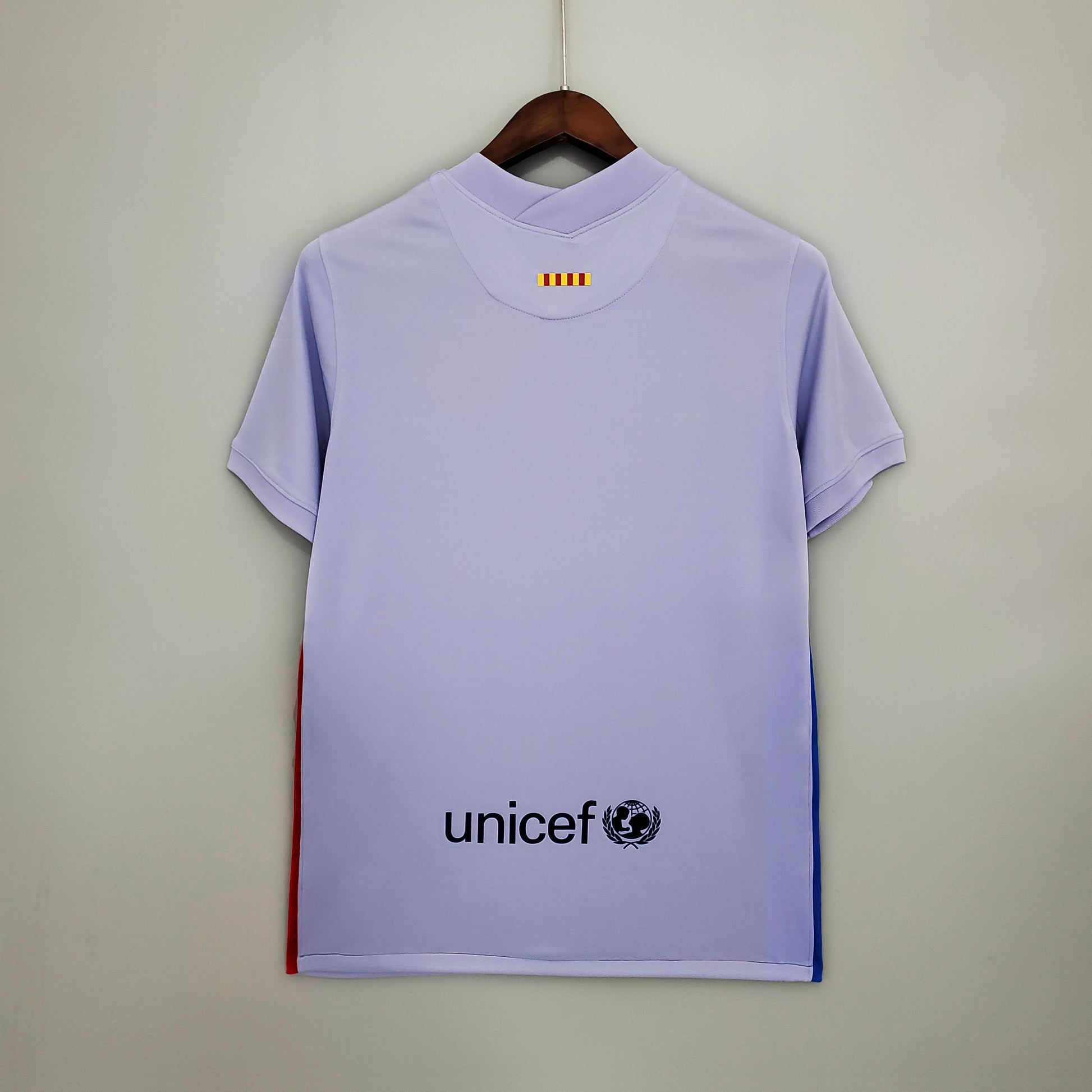 21-22 Barcelona away detail