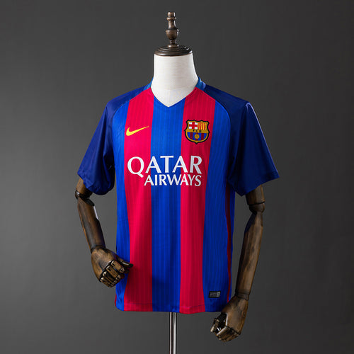 Retro Barcelona 16-17 home detail