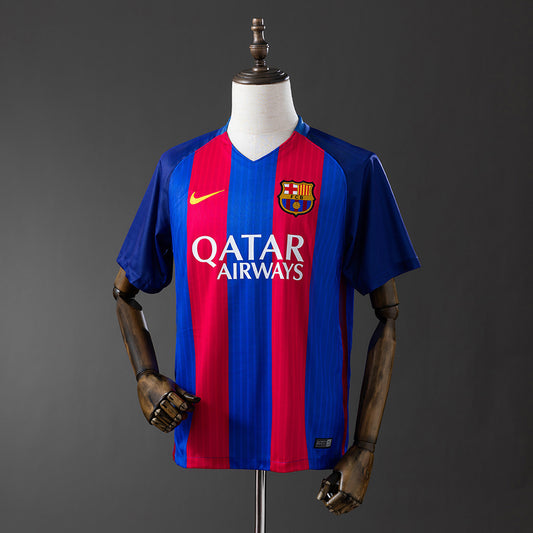 Retro Barcelona 16-17 home detail