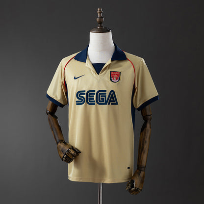 Arsenal 01-02 Away Retro Jersey detail