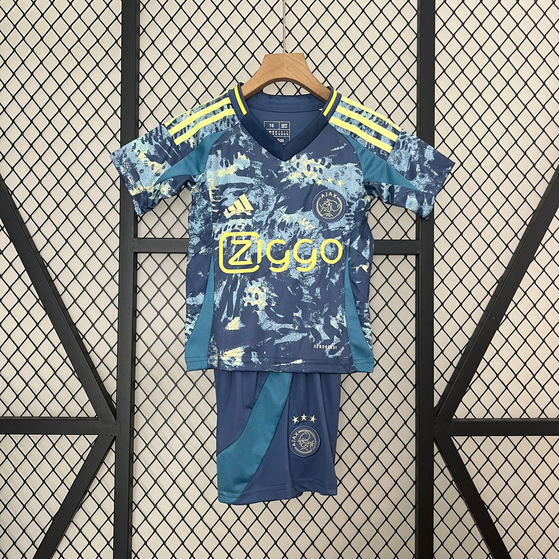24-25 Kids Ajax away