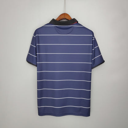 Retro M-U99-00 away