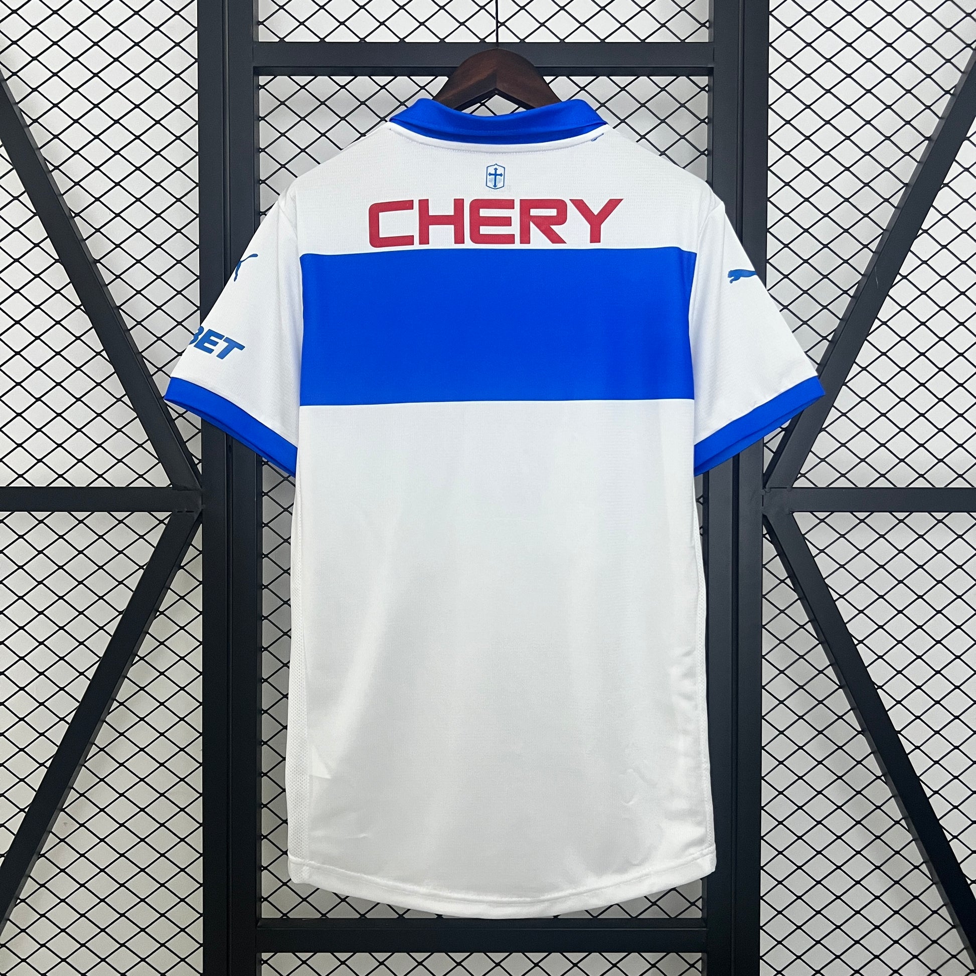 24-25 Deportivo Universidad Católica Special Edition detail