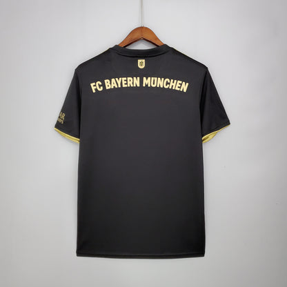 21-22 Bayern Munich away
