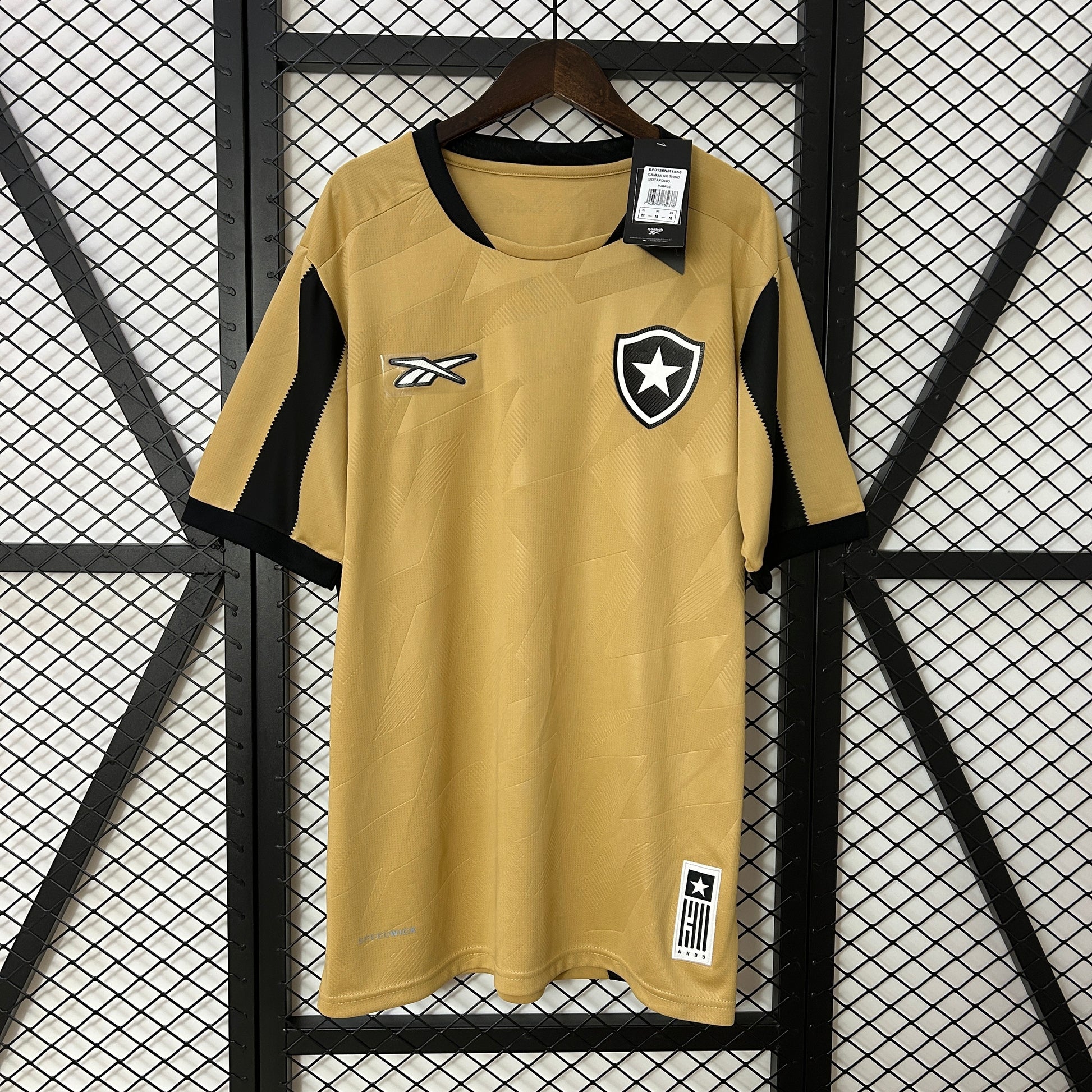 24-25 Botafogo goalkeeper gold detail