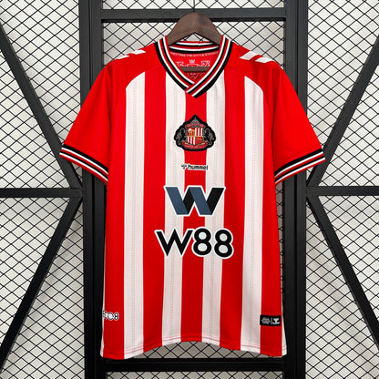 25-26 Sunderland Home detail