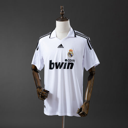 Retro Real Madrid 08-09 Home detail