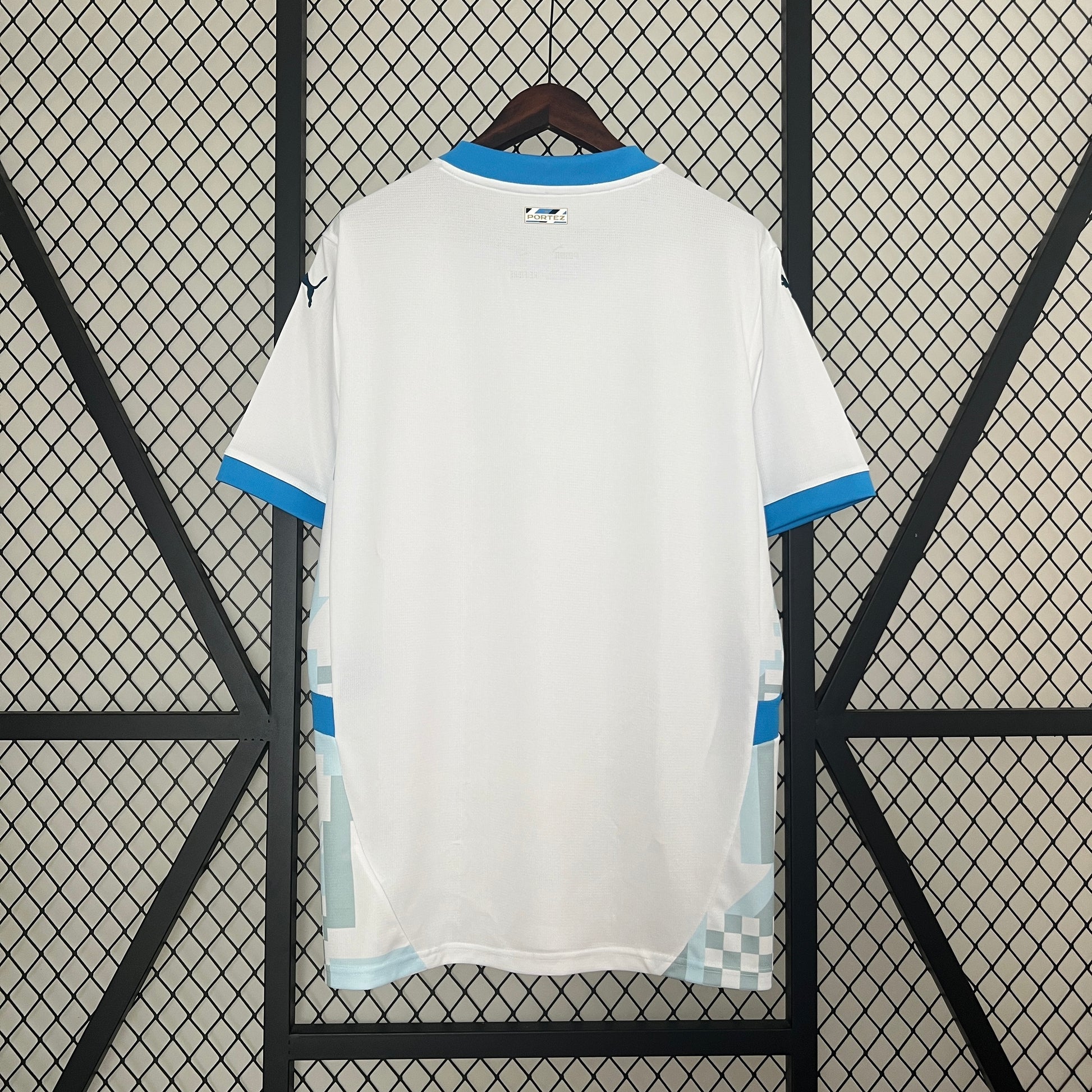 24-25 Marseille Home