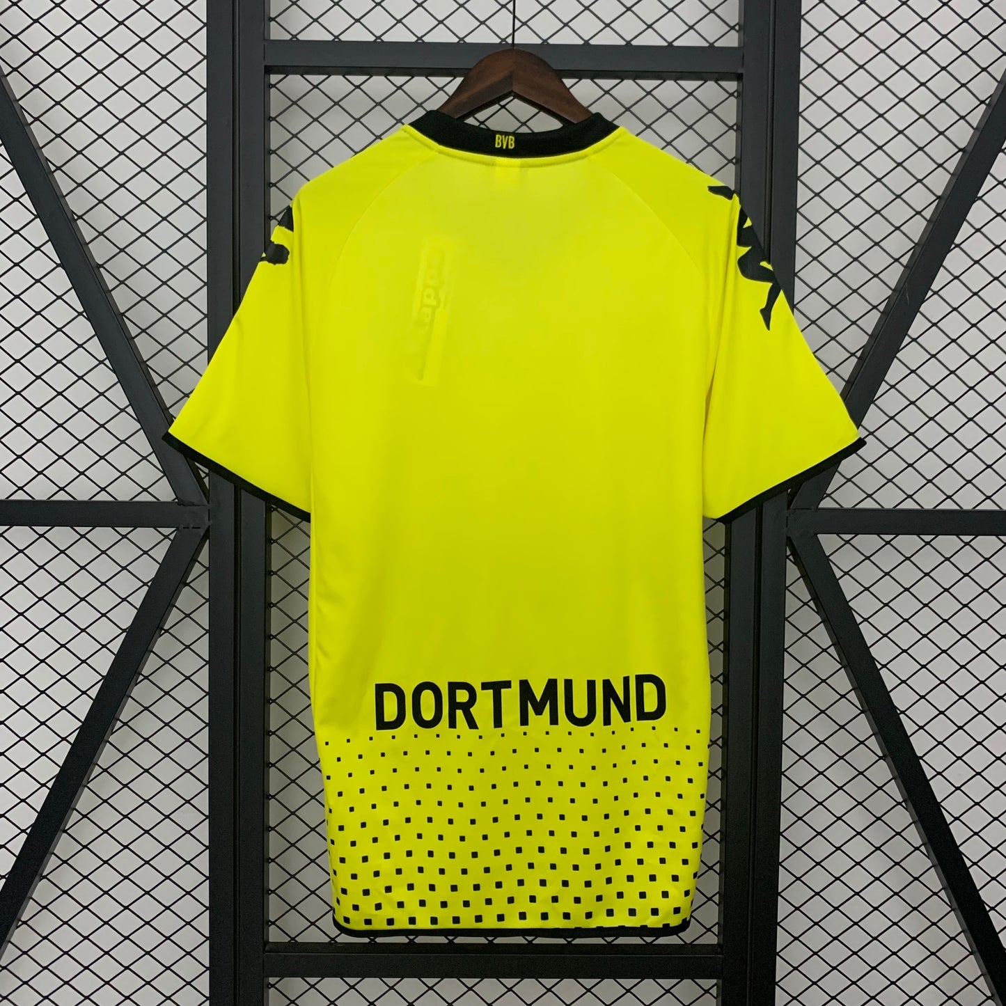 Retro Dortmund 11-12 Home detail