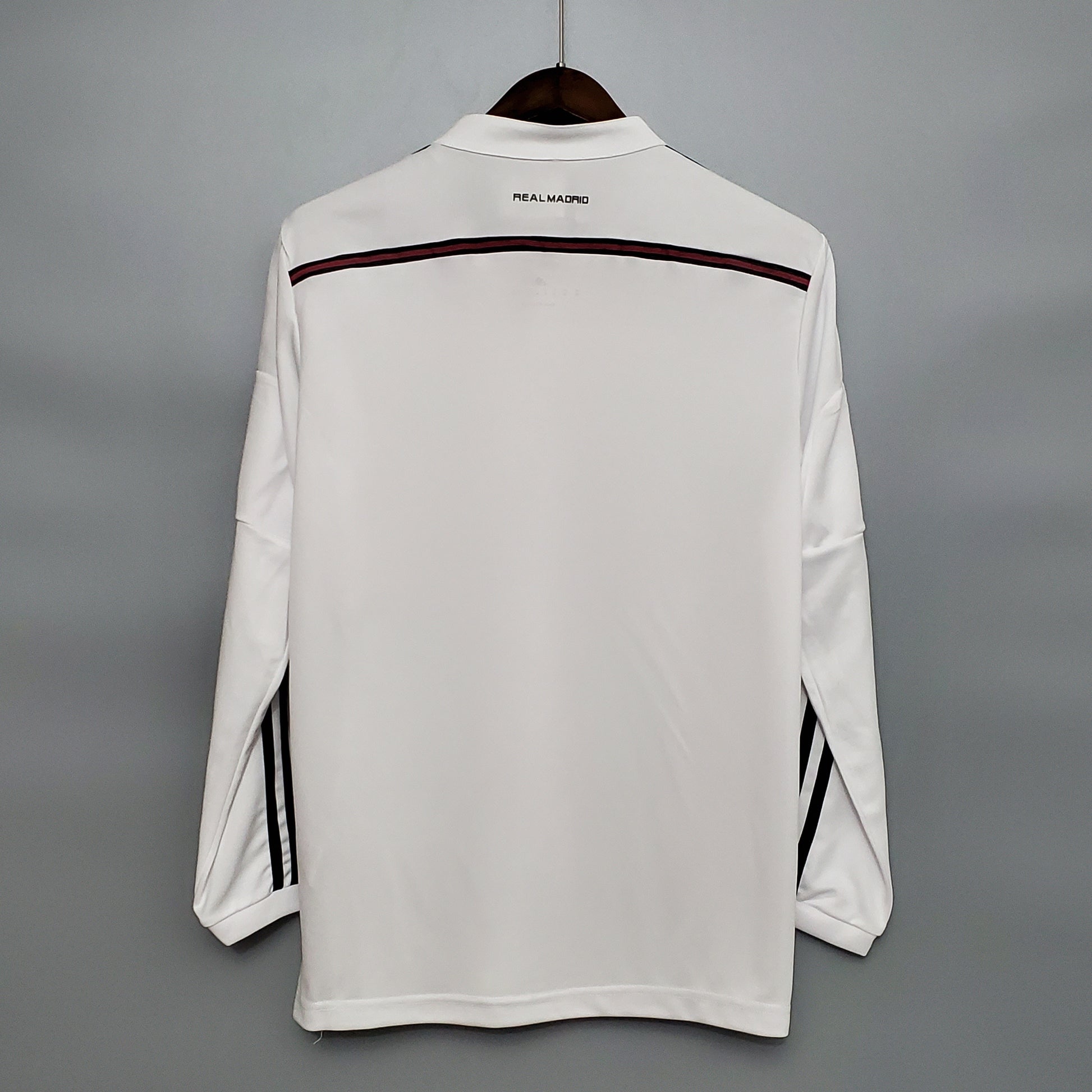 Retro Long Sleeve Real Madrid 14-15 home detail