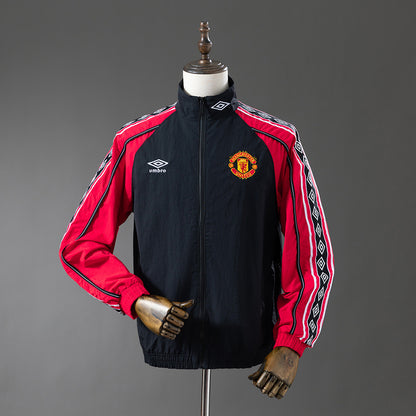 25／26 M-U Windbreaker detail