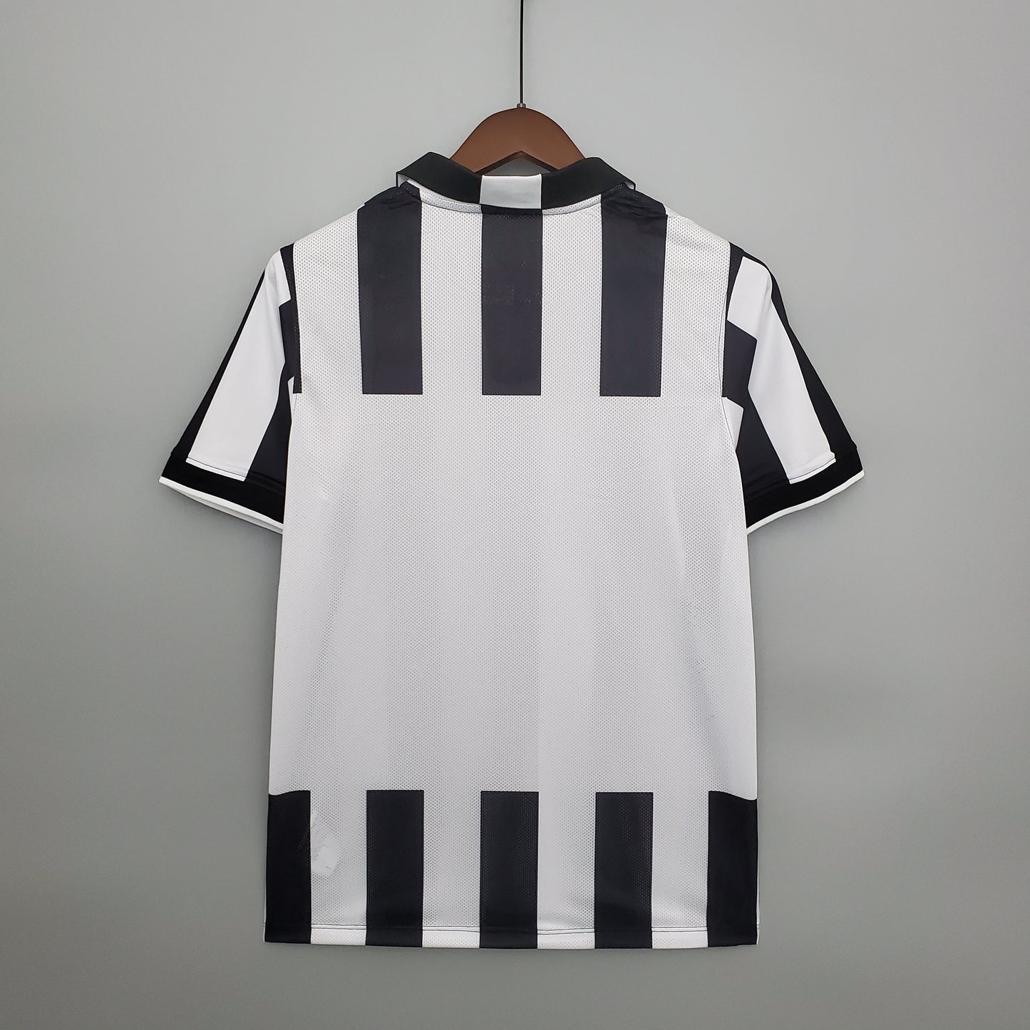 Retro Juve14-15 home detail