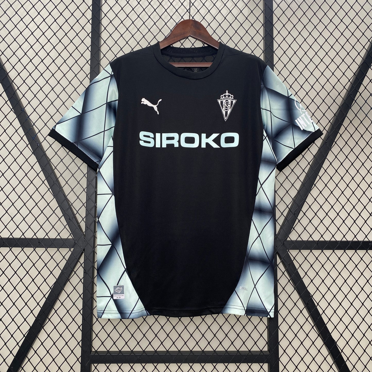 24-25 Sporting Gijon away detail