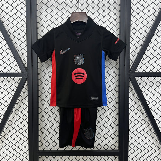 24-25 kids Barcelona away detail