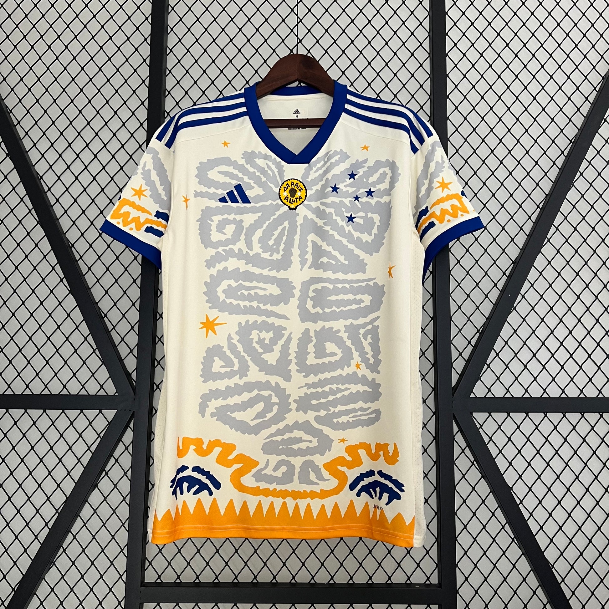 23-24 Cruzeiro Special Edition detail