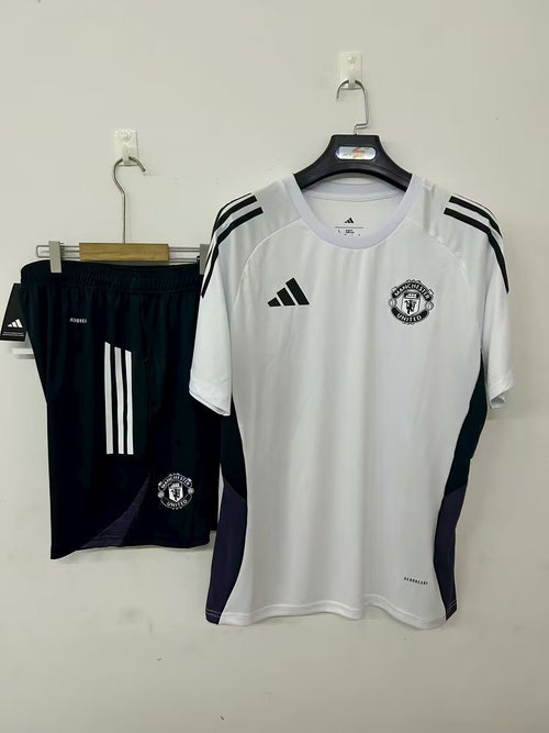 25-26 M-U Training Suit White detail