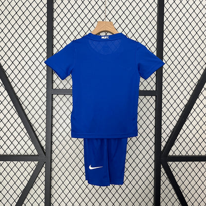 kids M-U 08-09 away detail
