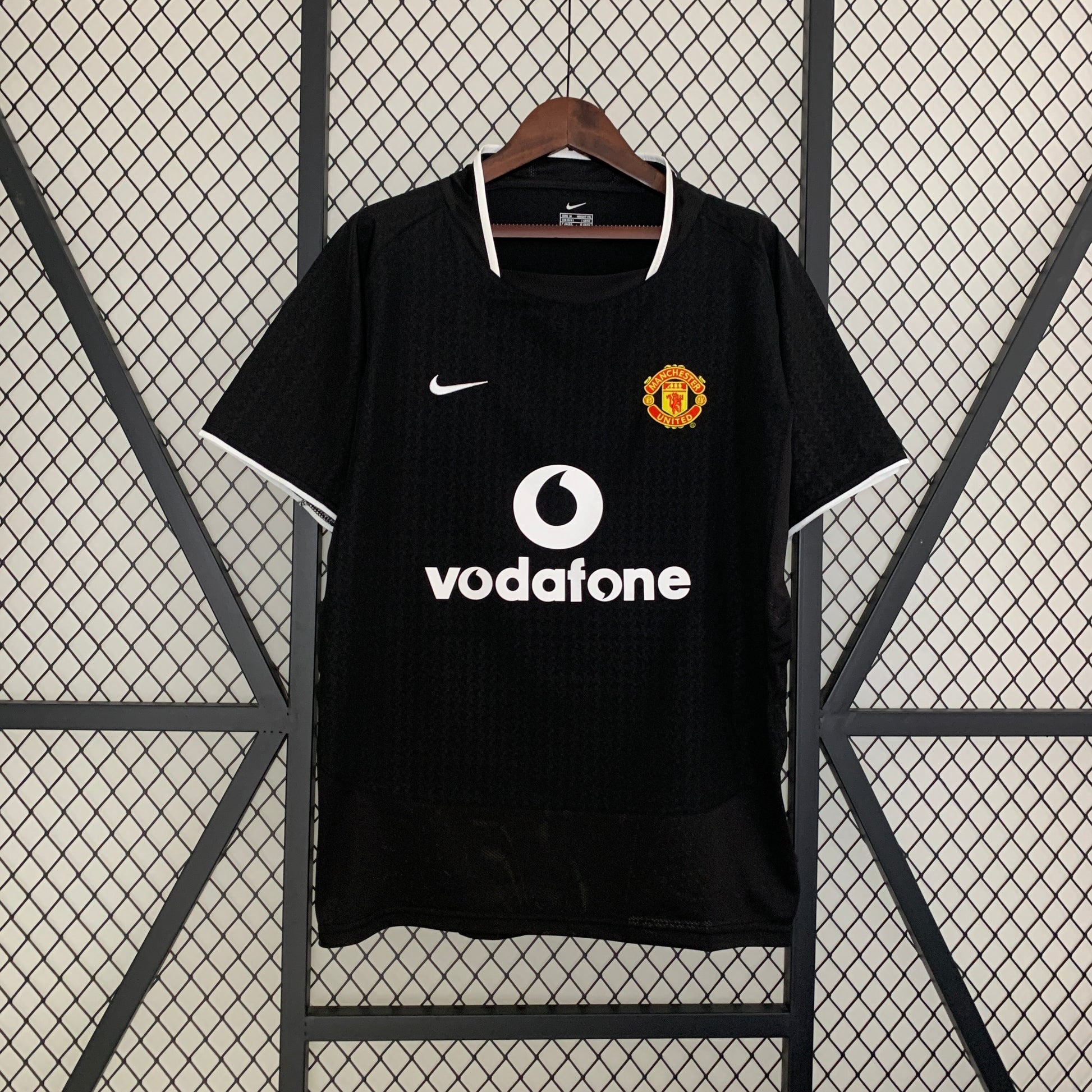 Retro M-U 03-04 Away