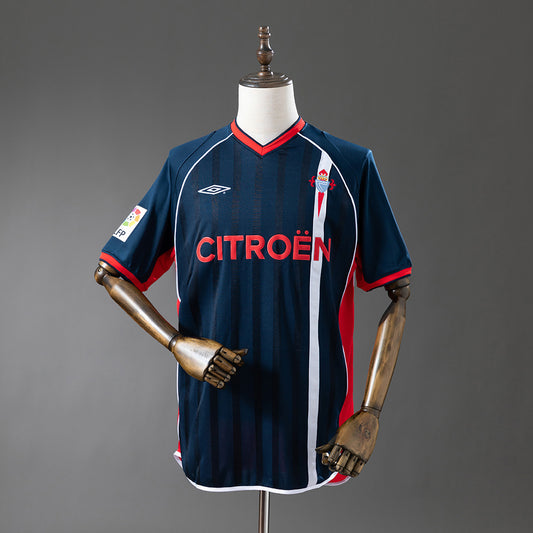 Celta de Vigo Retro 01-03 Third Away detail