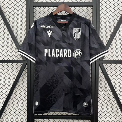 25-26 Guimarães away