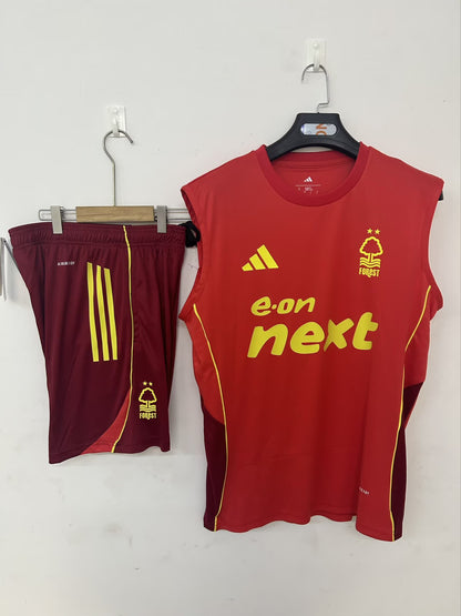 25-26 Nottingham Forest training jersey red detail