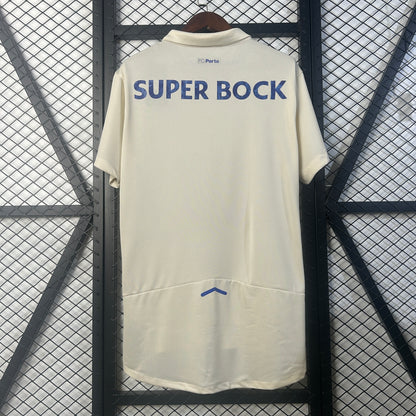 25-26 Porto Third away detail