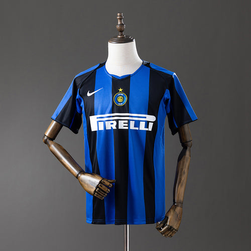 Retro Inter Milan 04-05 Home detail