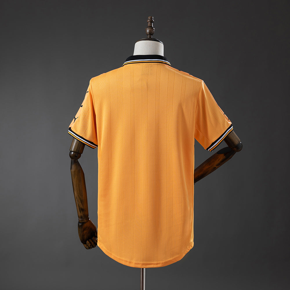 Wolves 98-99 Home Retro Jersey detail