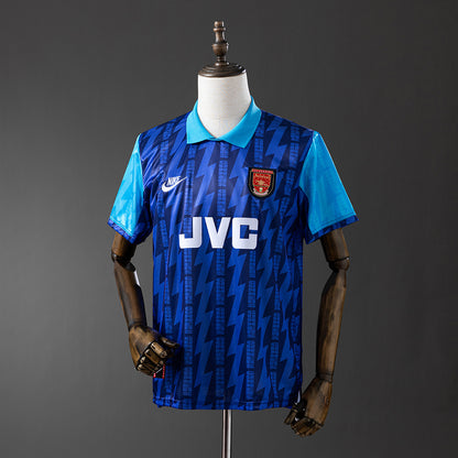 Retro 94-95 Arsenal away detail