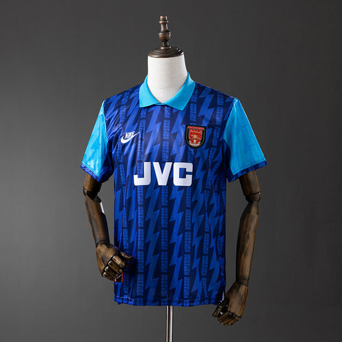 Retro 94-95 Arsenal away detail