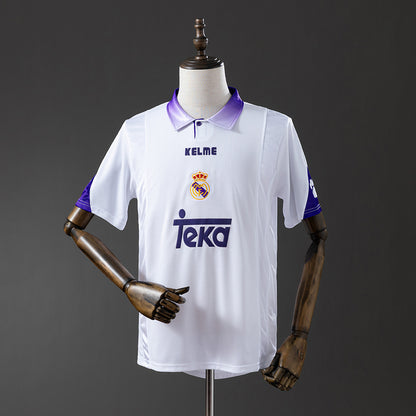 Retro Real Madrid 97-98 home detail
