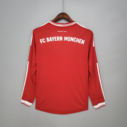 Retro long sleeve Bayern Munich 13-14 Champions League home detail