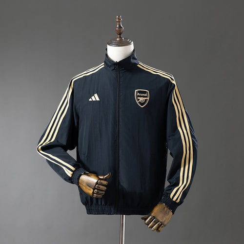25-26 Arsenal Trench Coat Reversible detail