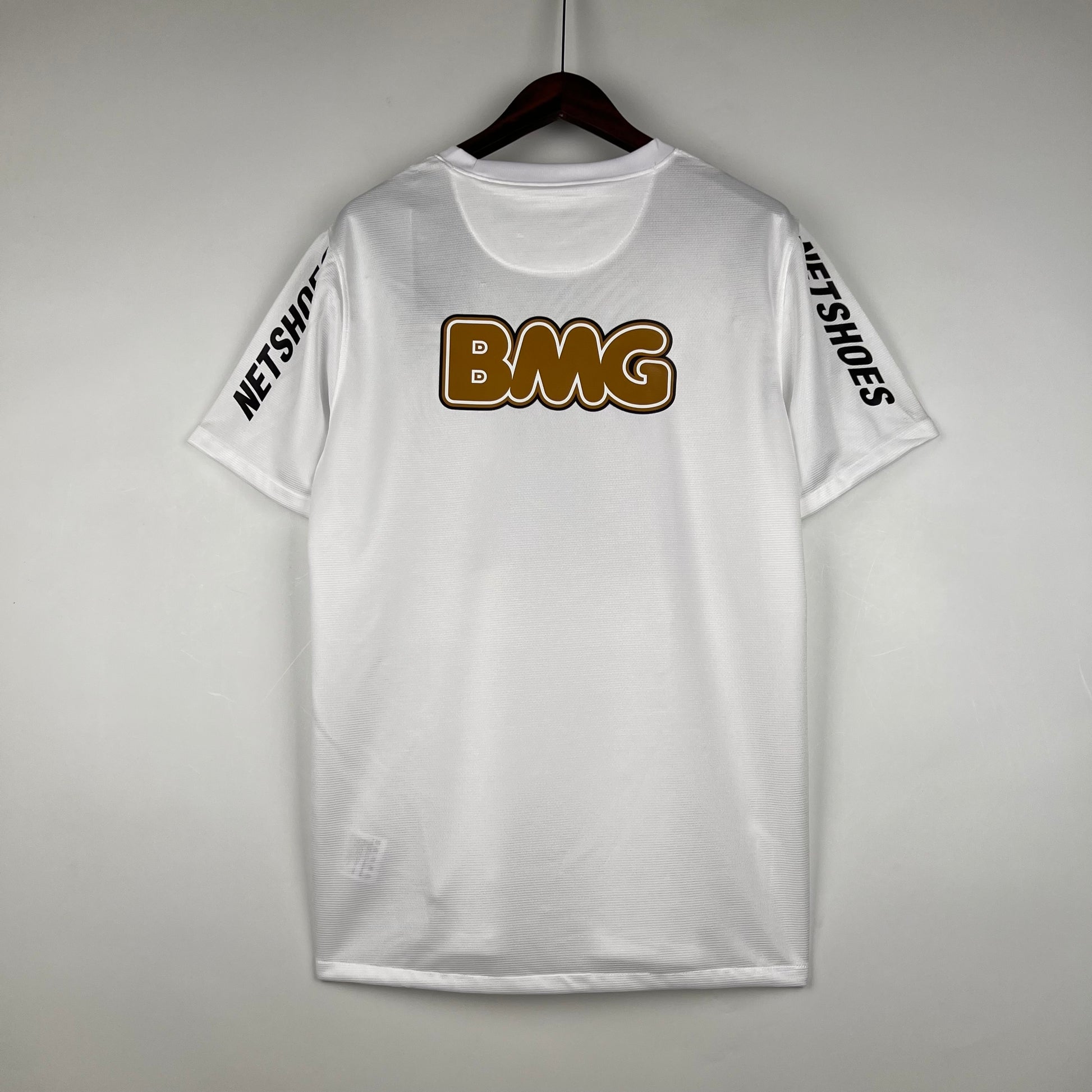 Retro Santos 12-13 Home detail