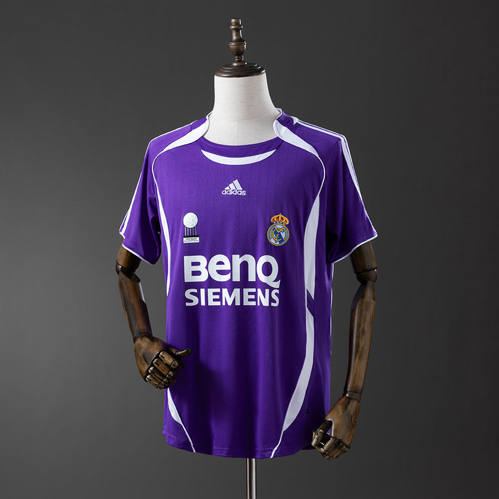 Retro Real Madrid 06-07 Third Away detail