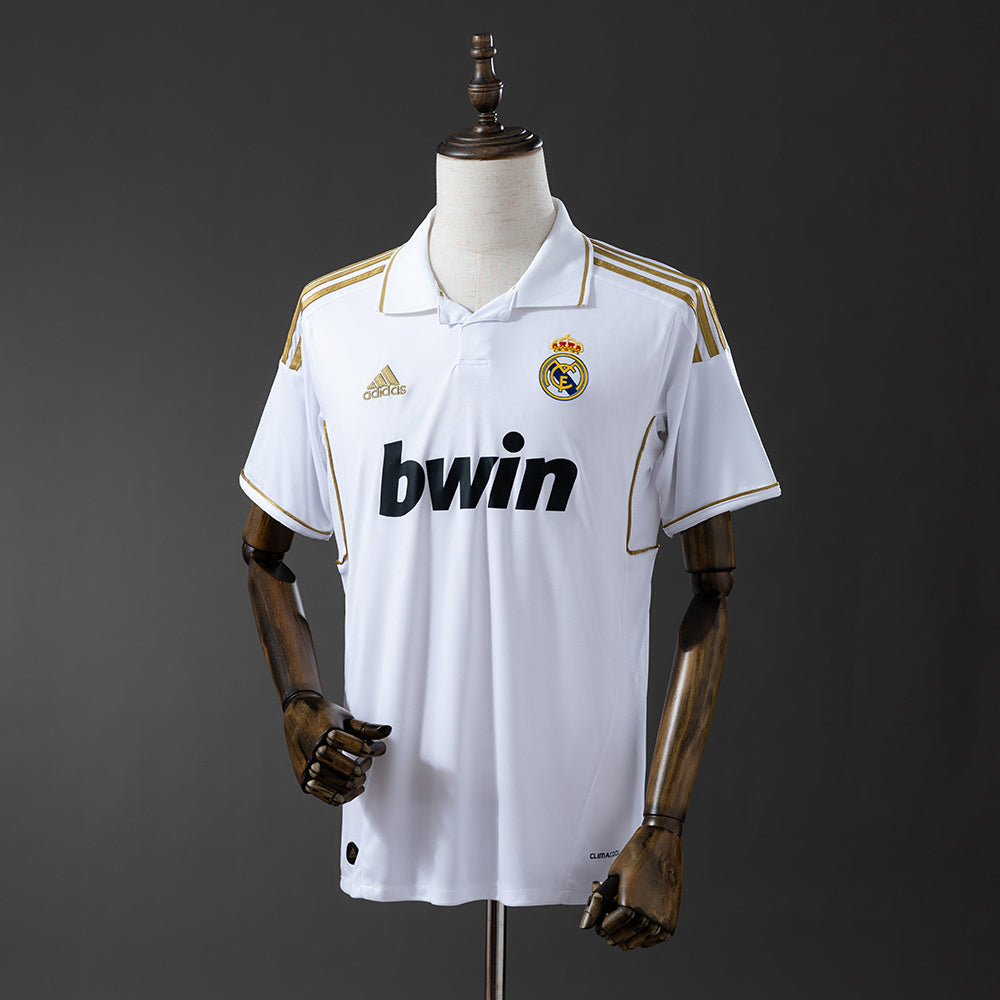 Retro Real Madrid 11-12 home detail
