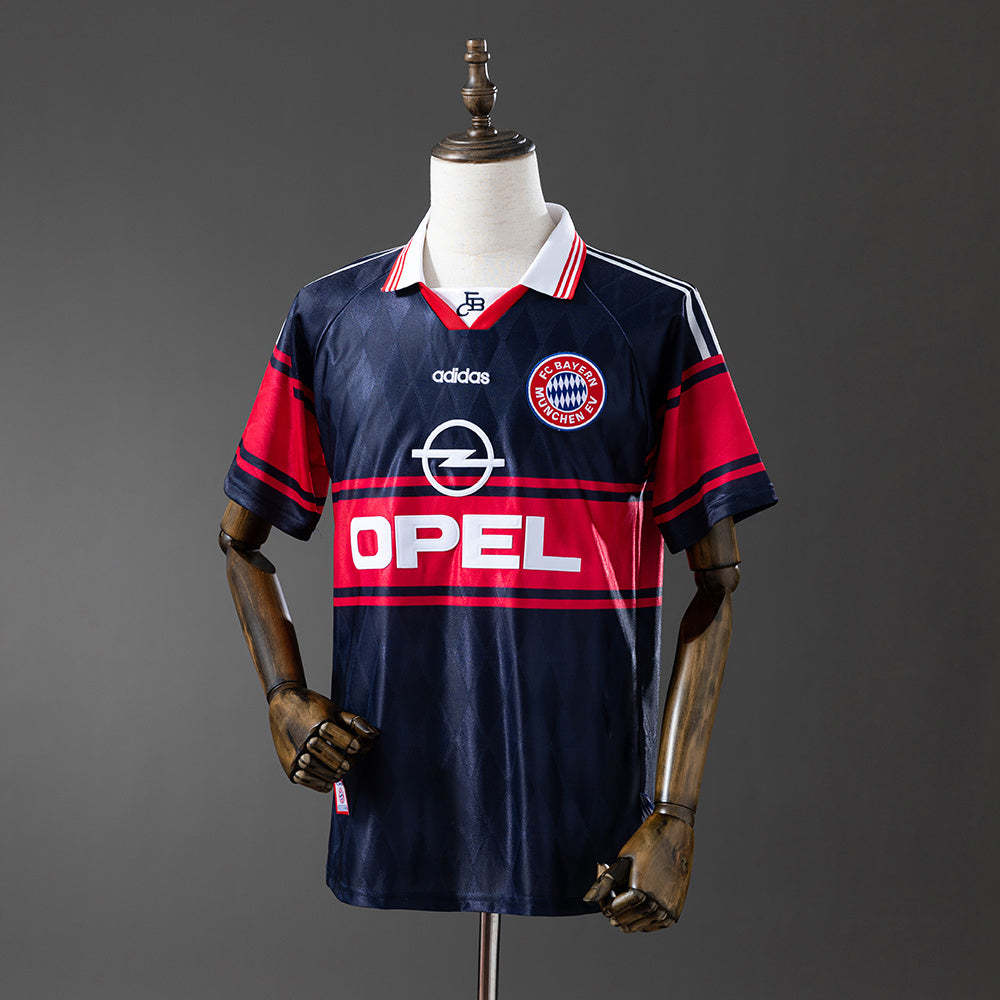 Bayern Munich 1997-98 Away Retro Jersey detail