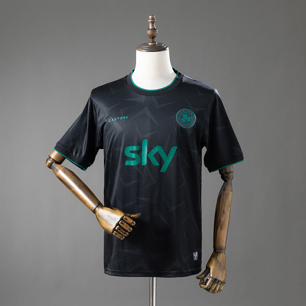 Ireland 25-26 Third Away Jersey detail