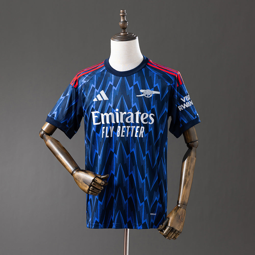 25-26 Arsenal Away detail