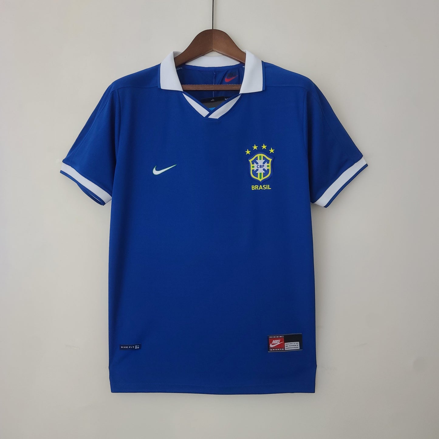 Retro Brazil 1997 Away detail
