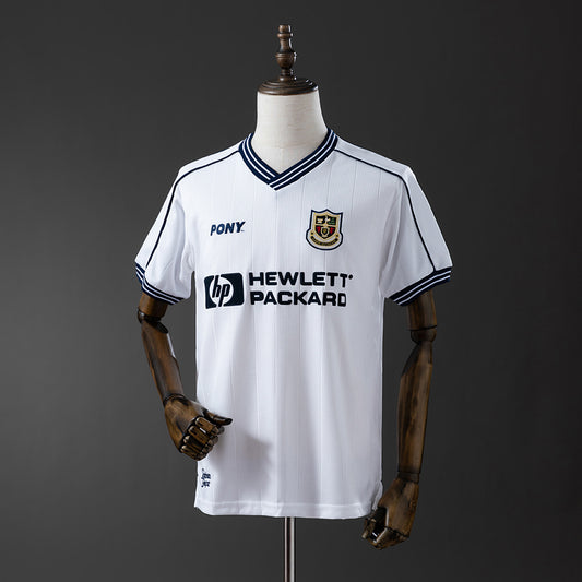Retro Tottenham 97-99 Home detail